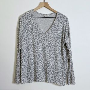 Lucky Brand Gray Leopard Long Sleeve Vneck Lightweight Knit Top - Medium